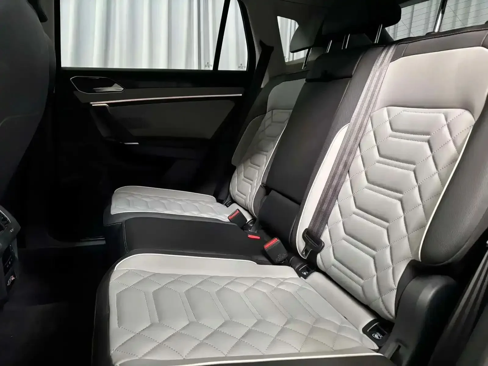 Volkswagen Tayron 2023 - миниатюра 9