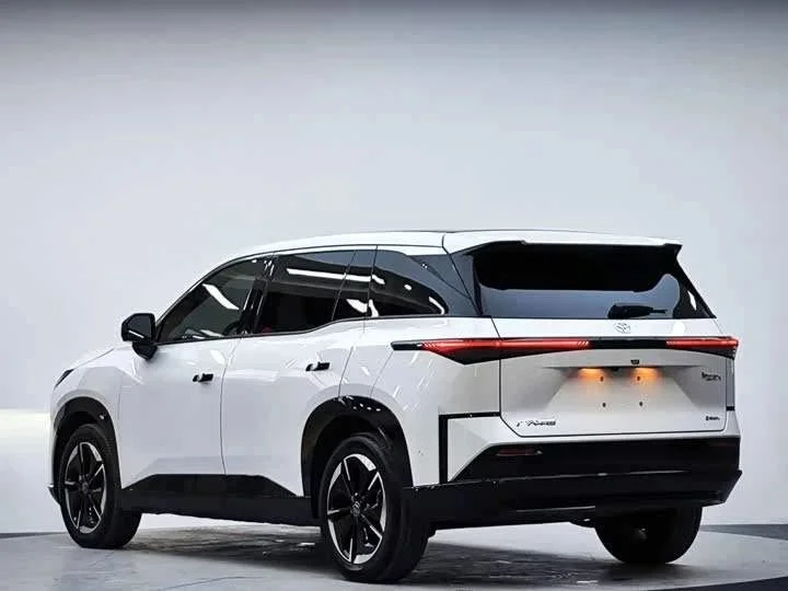 Toyota bZ3x 520 pro + 2026 - миниатюра 5