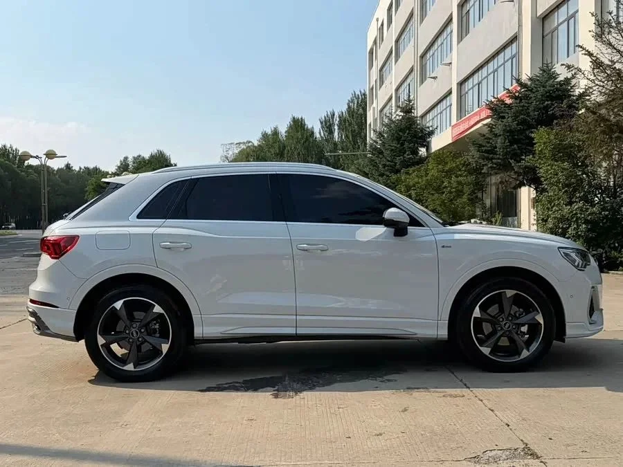 Audi Q3 2023 - миниатюра 4