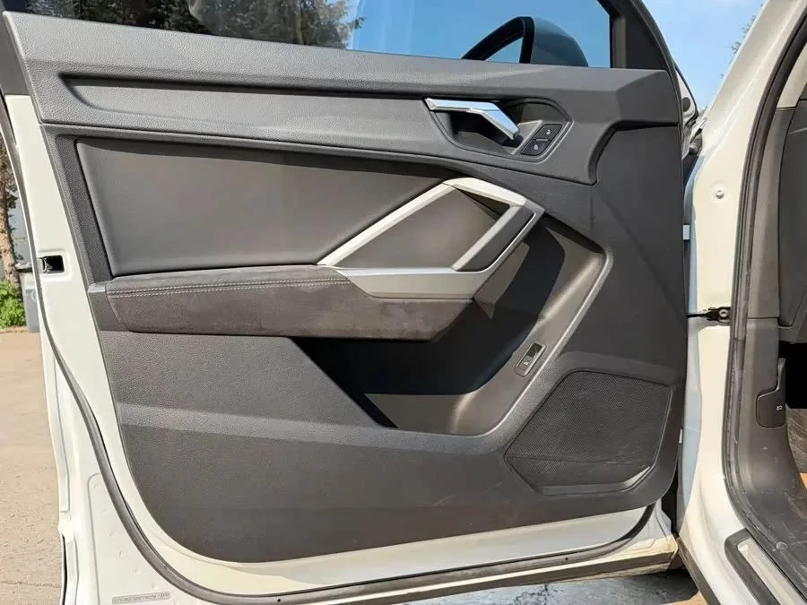 Audi Q3 2023 - миниатюра 10
