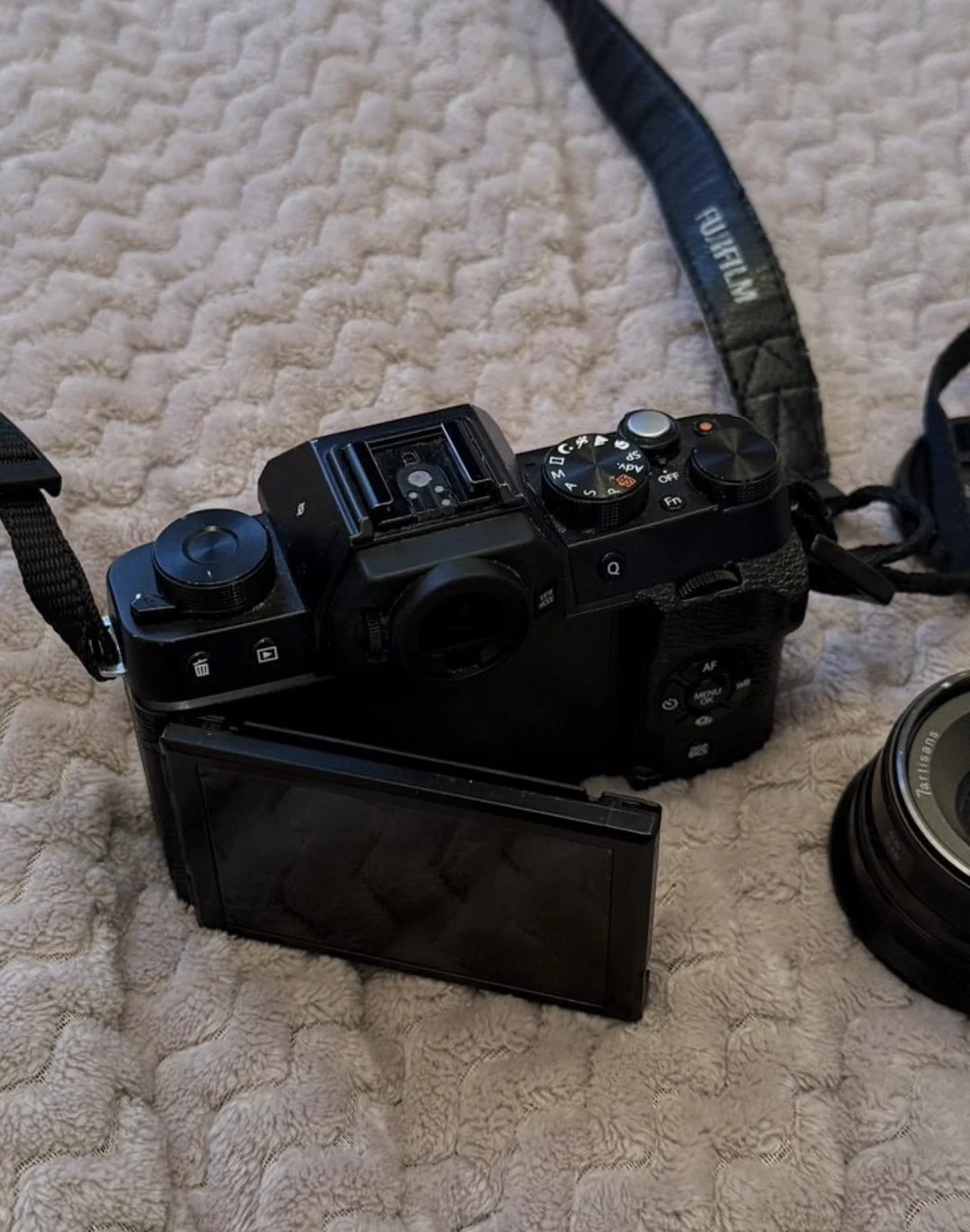 Фотоаппарат fujifilm x-t100 с объективами - миниатюра 3