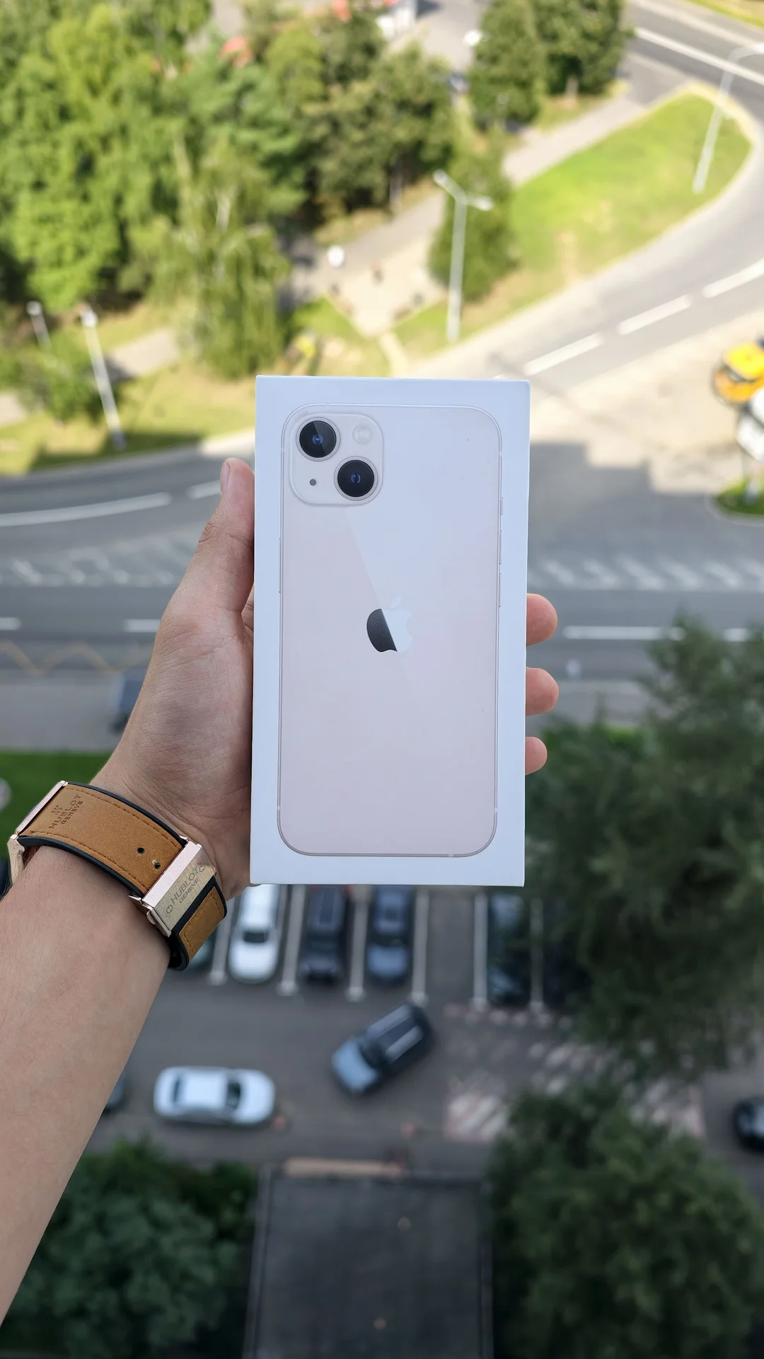 iPhone 13