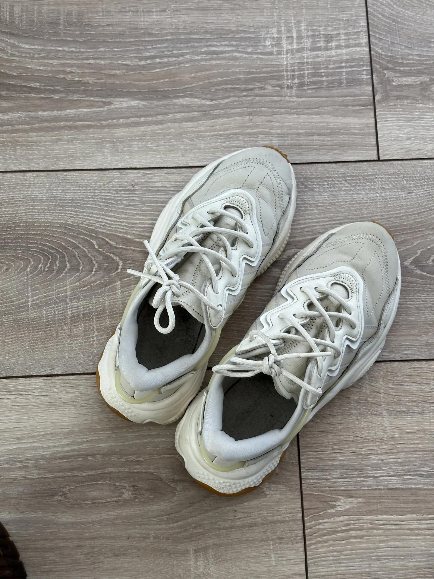 Кроссовки adidas ozweego - миниатюра 5