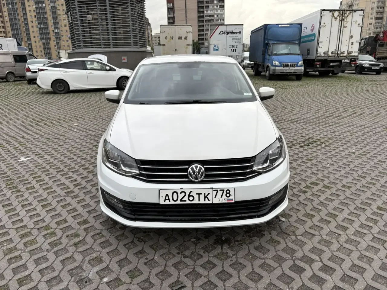 Volkswagen Polo, Седан 2012 - миниатюра 2