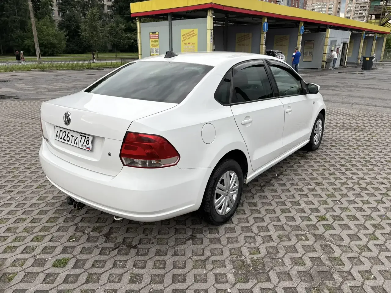 Volkswagen Polo, Седан 2012 - миниатюра 7