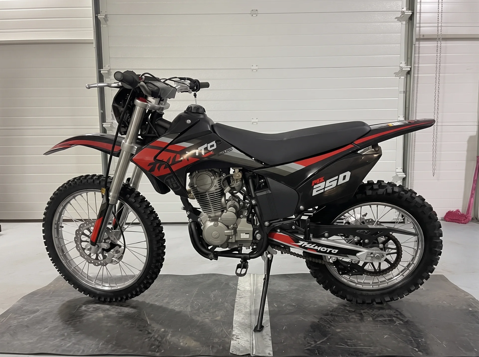 Мотоцикл эндуро JHL EMC MX250 - миниатюра 4