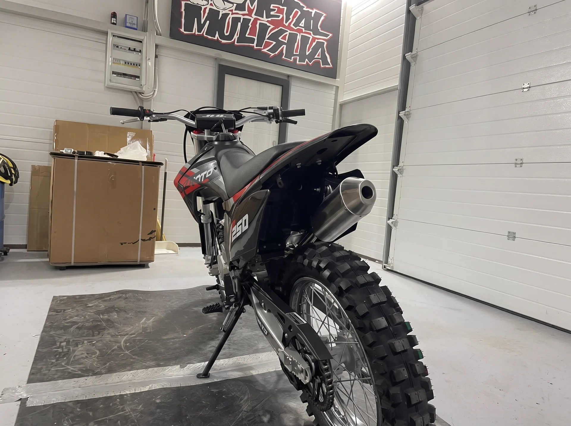 Мотоцикл эндуро JHL EMC MX250 - миниатюра 8