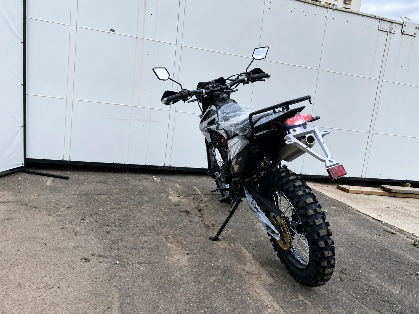 Мотоцикл эндуро Hammer 075 (CB300) 21/18 - миниатюра 4