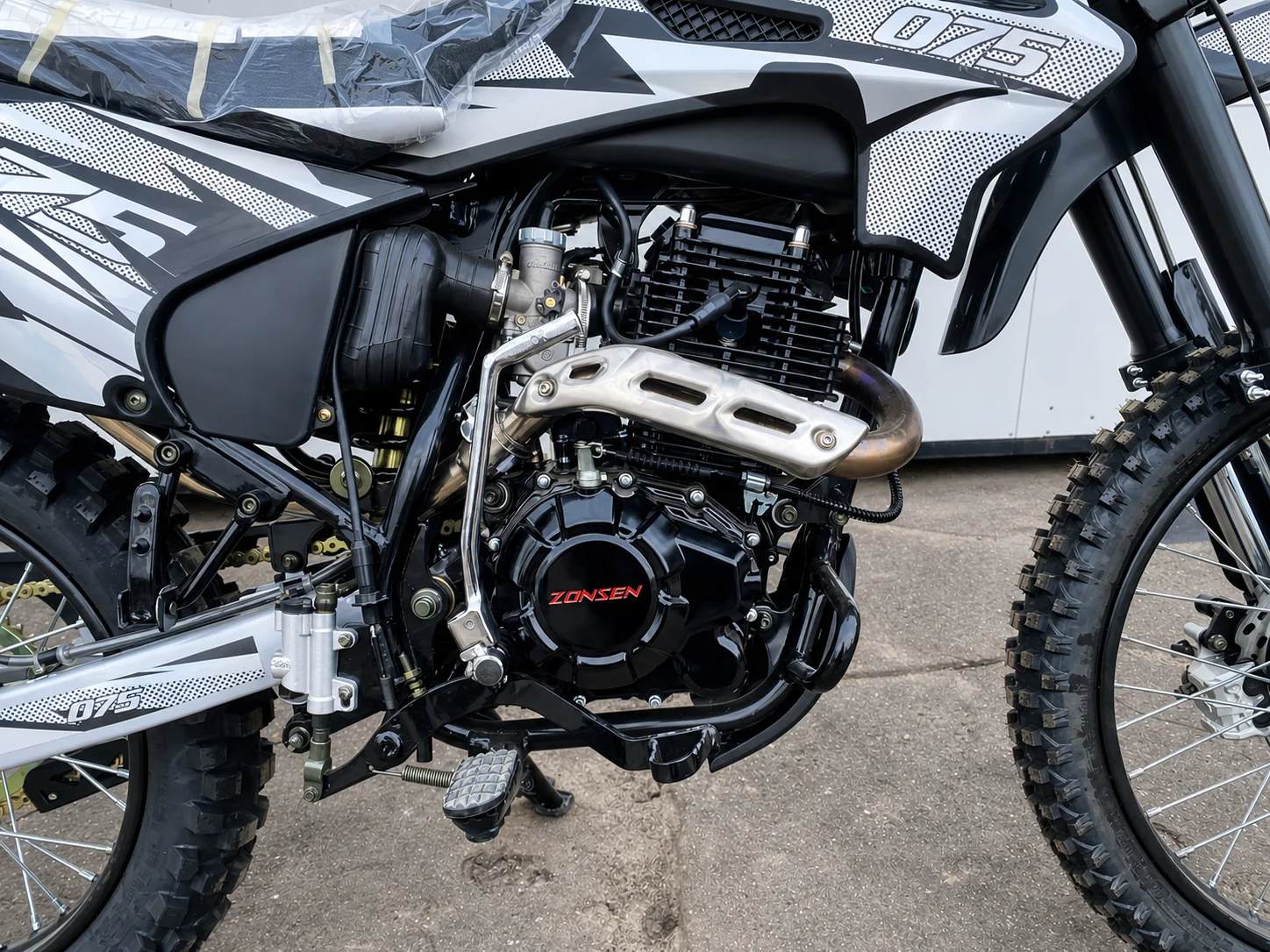 Мотоцикл эндуро Hammer 075 (CB300) 21/18 - миниатюра 5