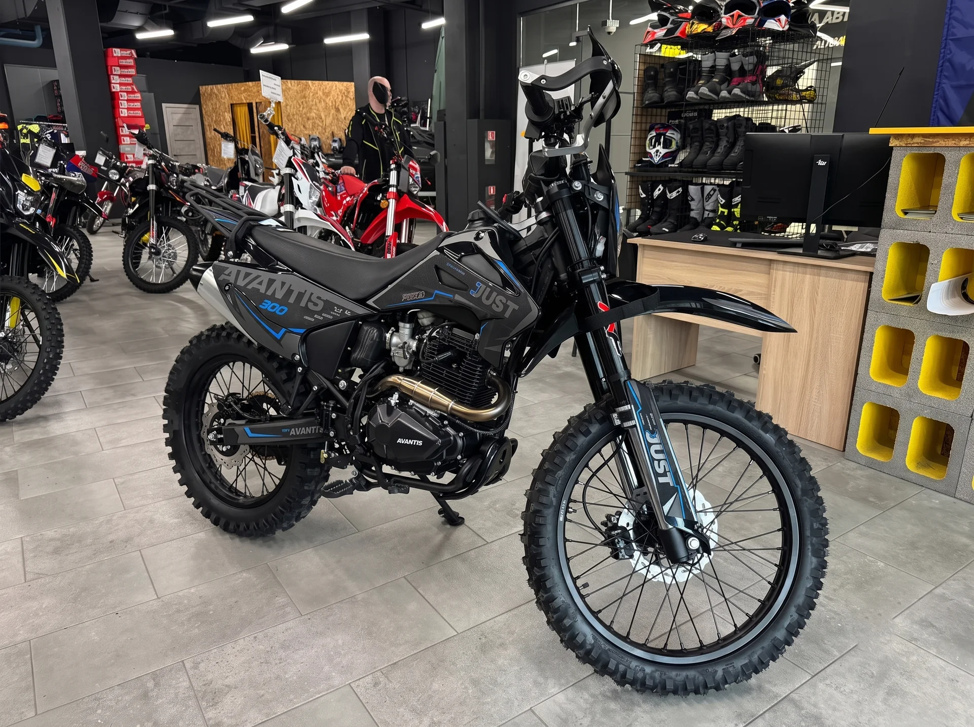 Мотоцикл эндуро Avantis Just PR300S (175FMN) 21/18 - миниатюра 3