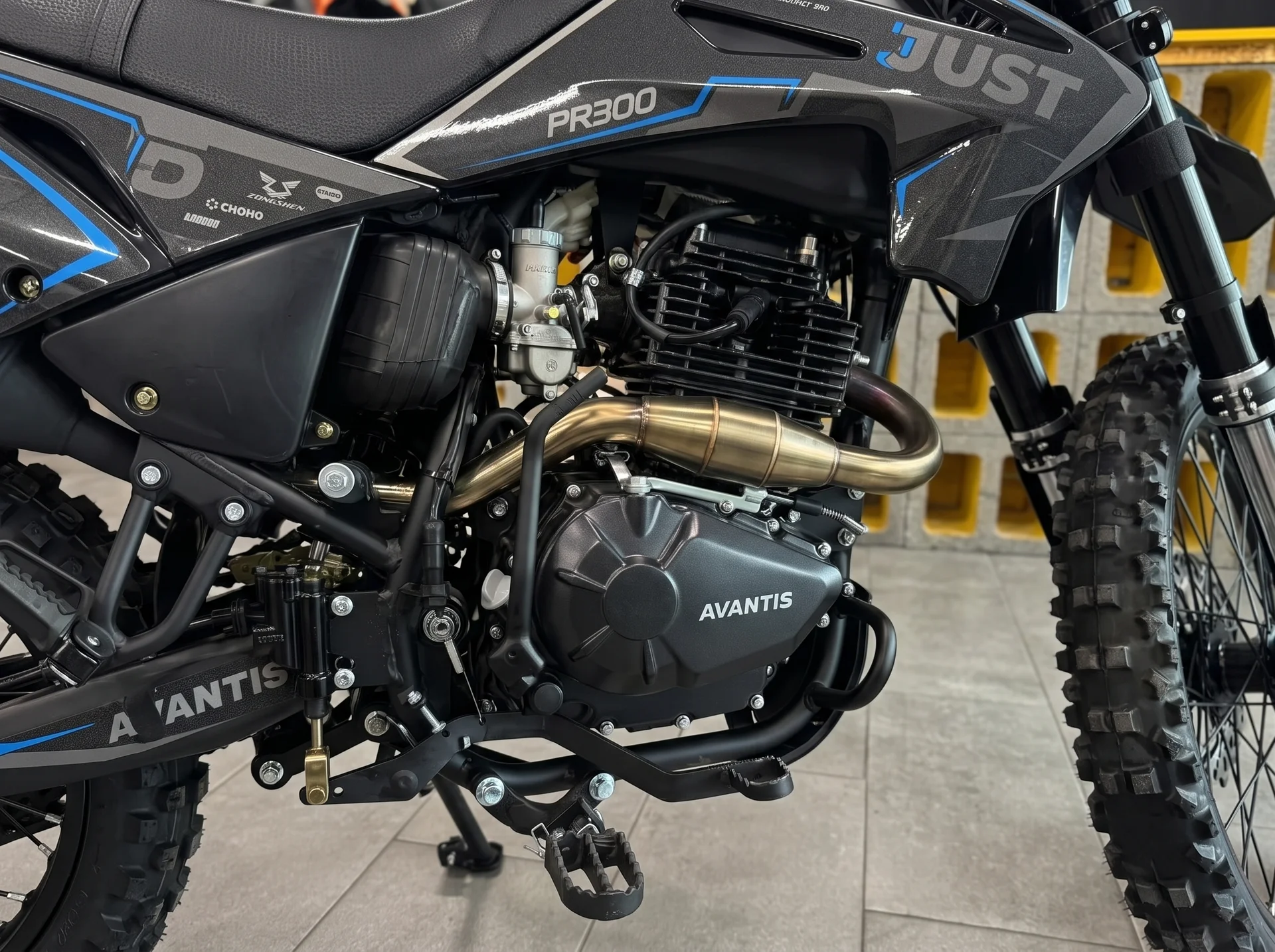 Мотоцикл эндуро Avantis Just PR300S (175FMN) 21/18 - миниатюра 5