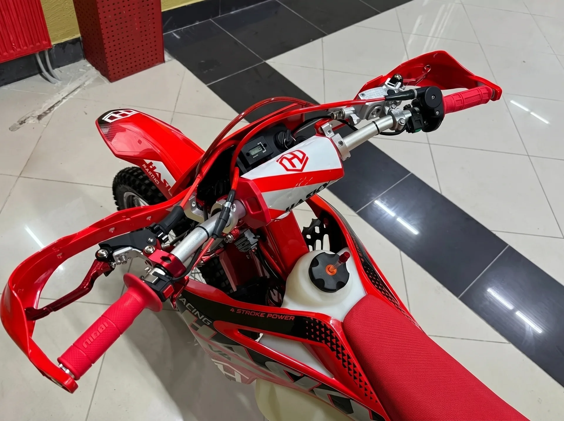 Мотоцикл эндуро Hasky V4 Racing - миниатюра 5