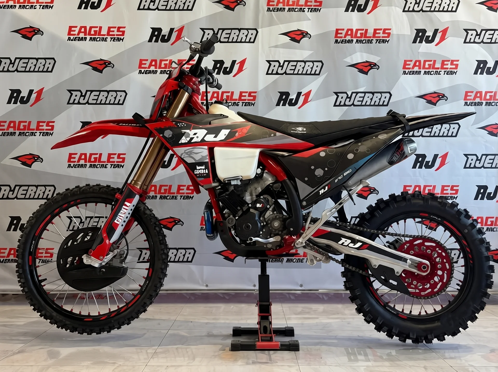 Мотоцикл эндуро AJ1 NX 250 - миниатюра 2