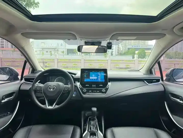 Toyota Corolla - миниатюра 5