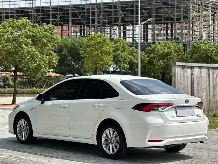Toyota Corolla - миниатюра 7