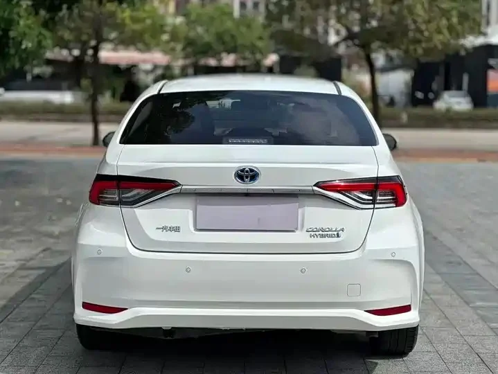 Toyota Corolla - миниатюра 8