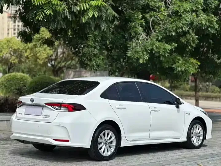 Toyota Corolla - миниатюра 9