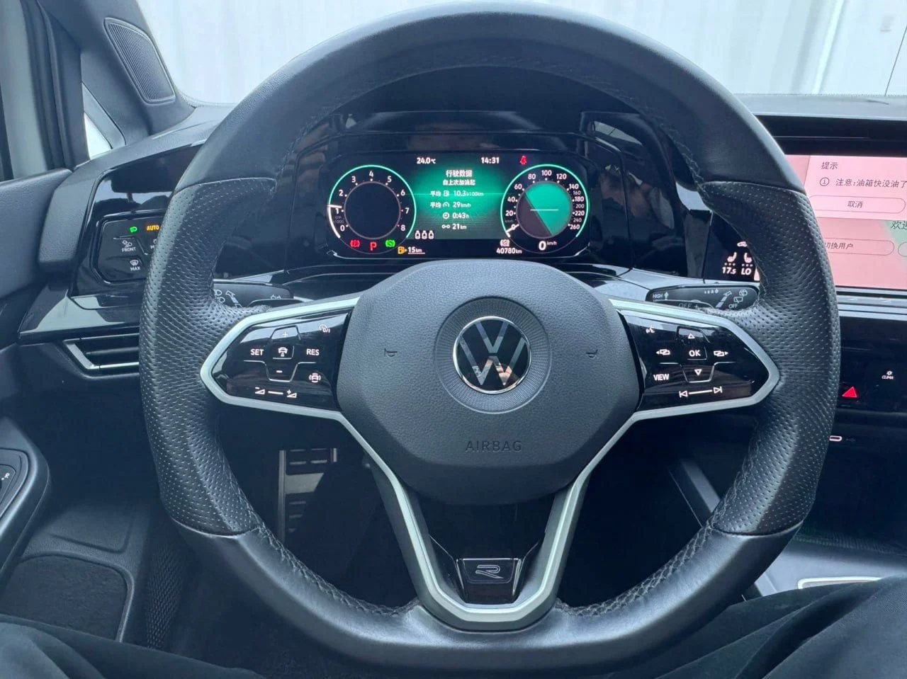 Volkswagen Golf - миниатюра 4