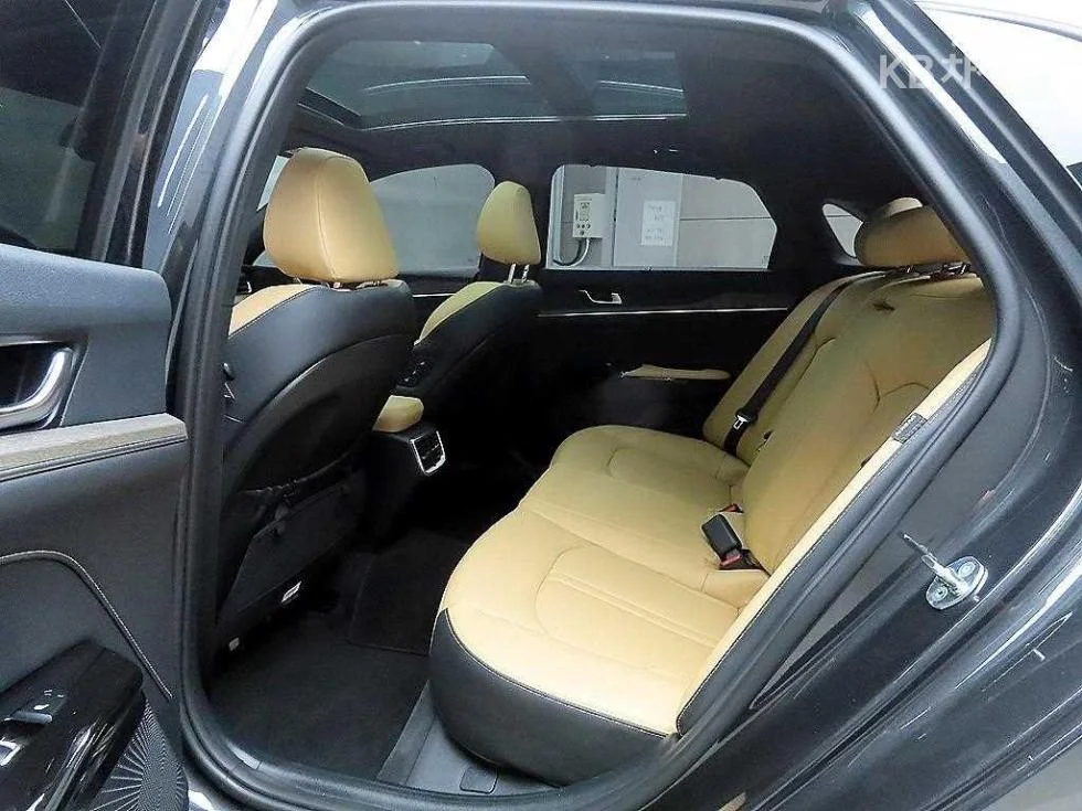 Kia K5 - миниатюра 7