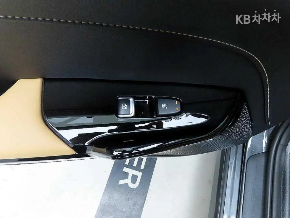 Kia K5 - миниатюра 13
