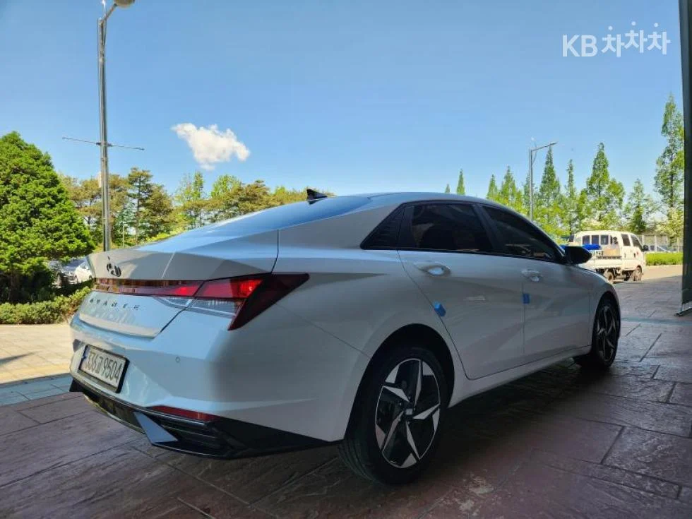 Hyundai Avante - миниатюра 4