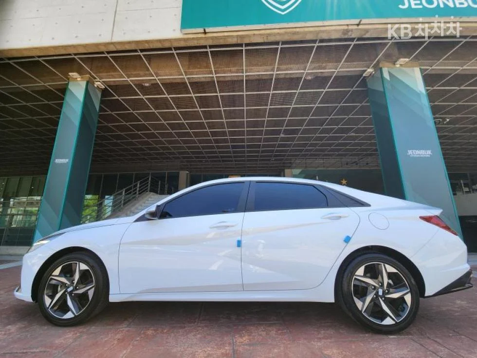Hyundai Avante - миниатюра 7