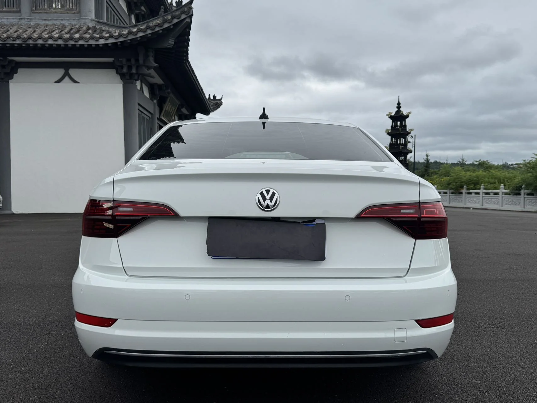 Volkswagen Sagitar - миниатюра 4
