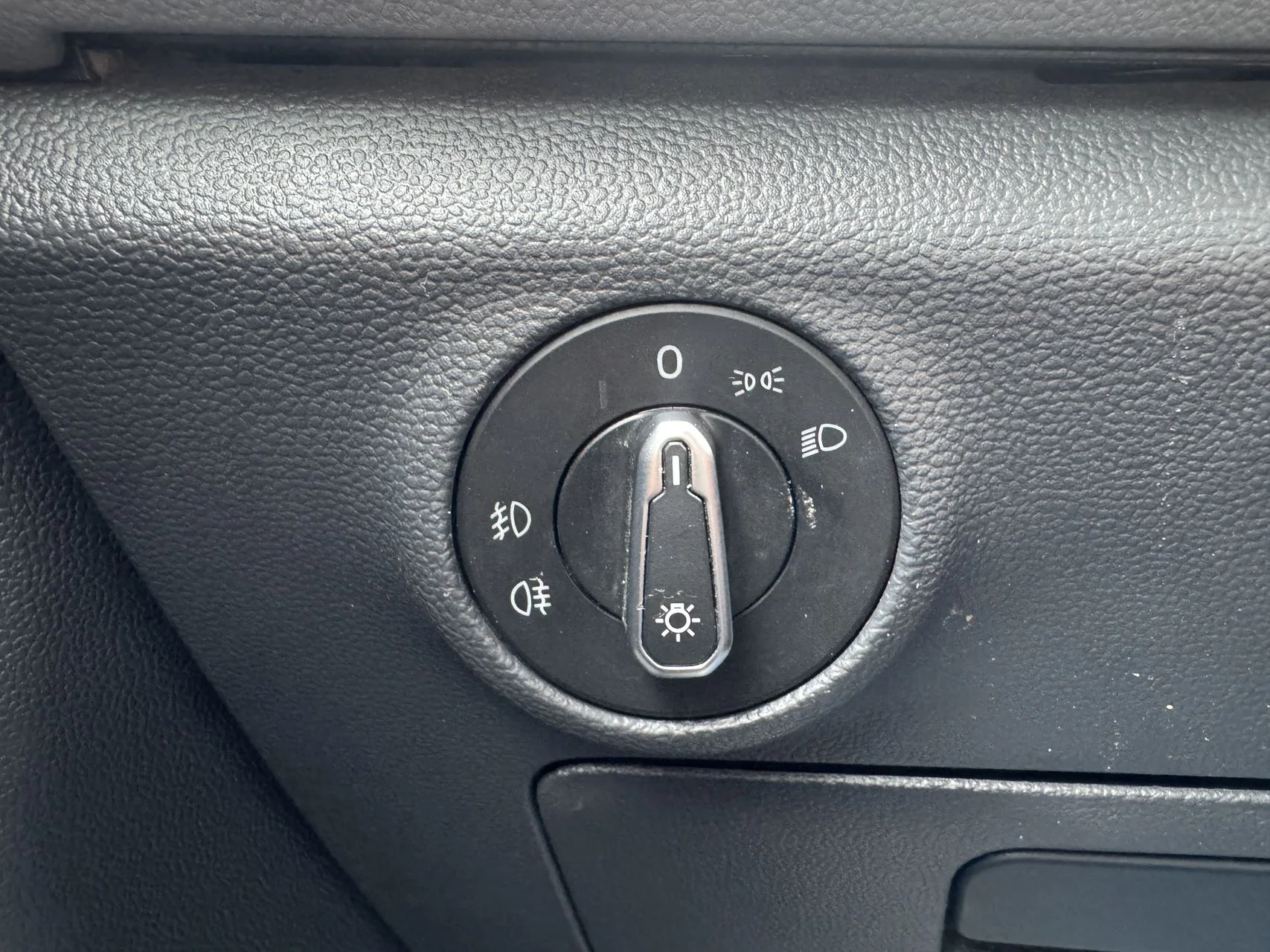 Volkswagen Sagitar - миниатюра 10