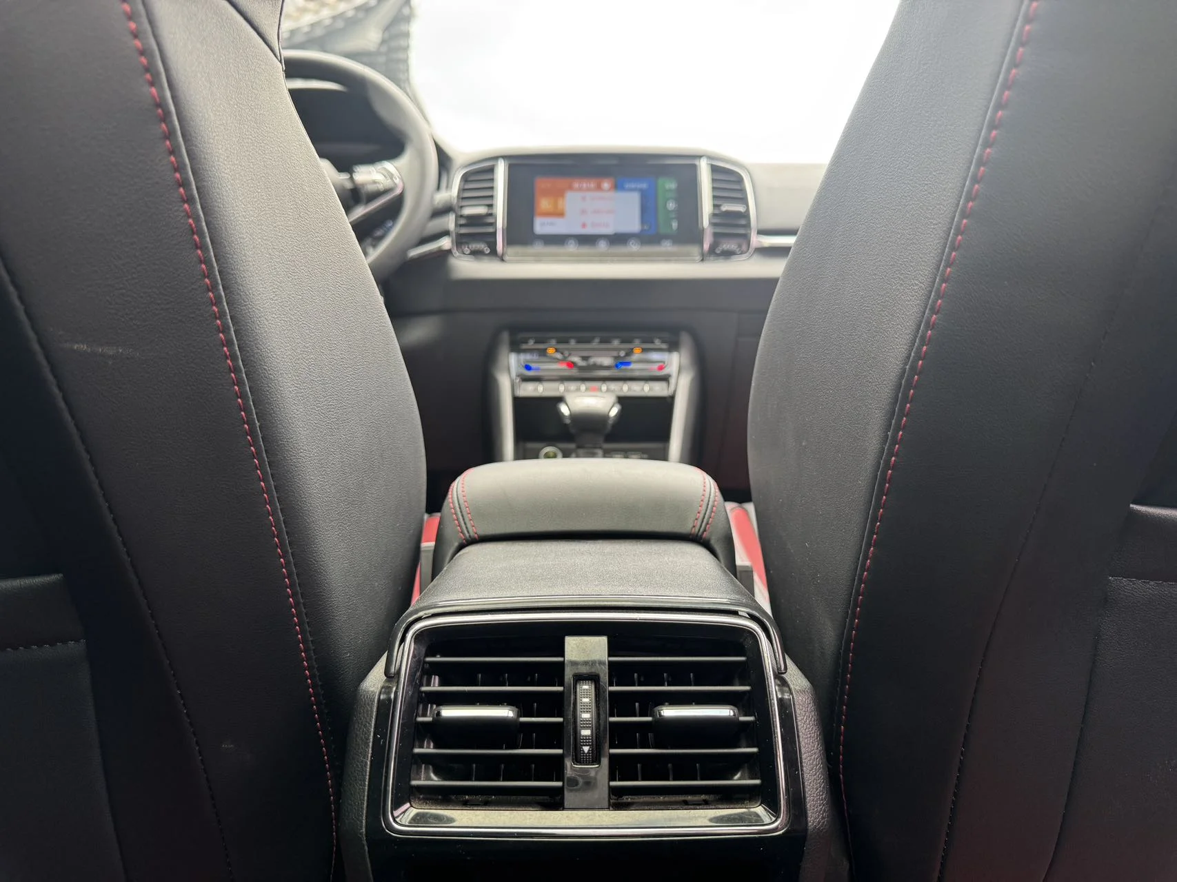 Skoda Karoq - миниатюра 19