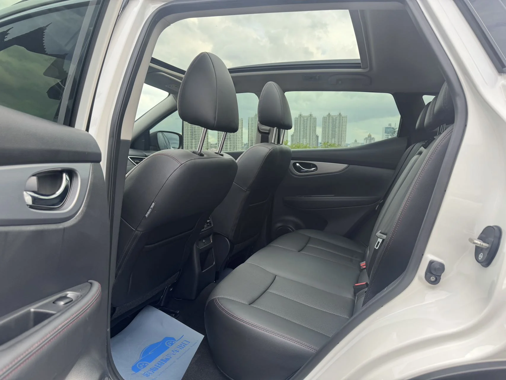 Nissan QASHQAI - миниатюра 9