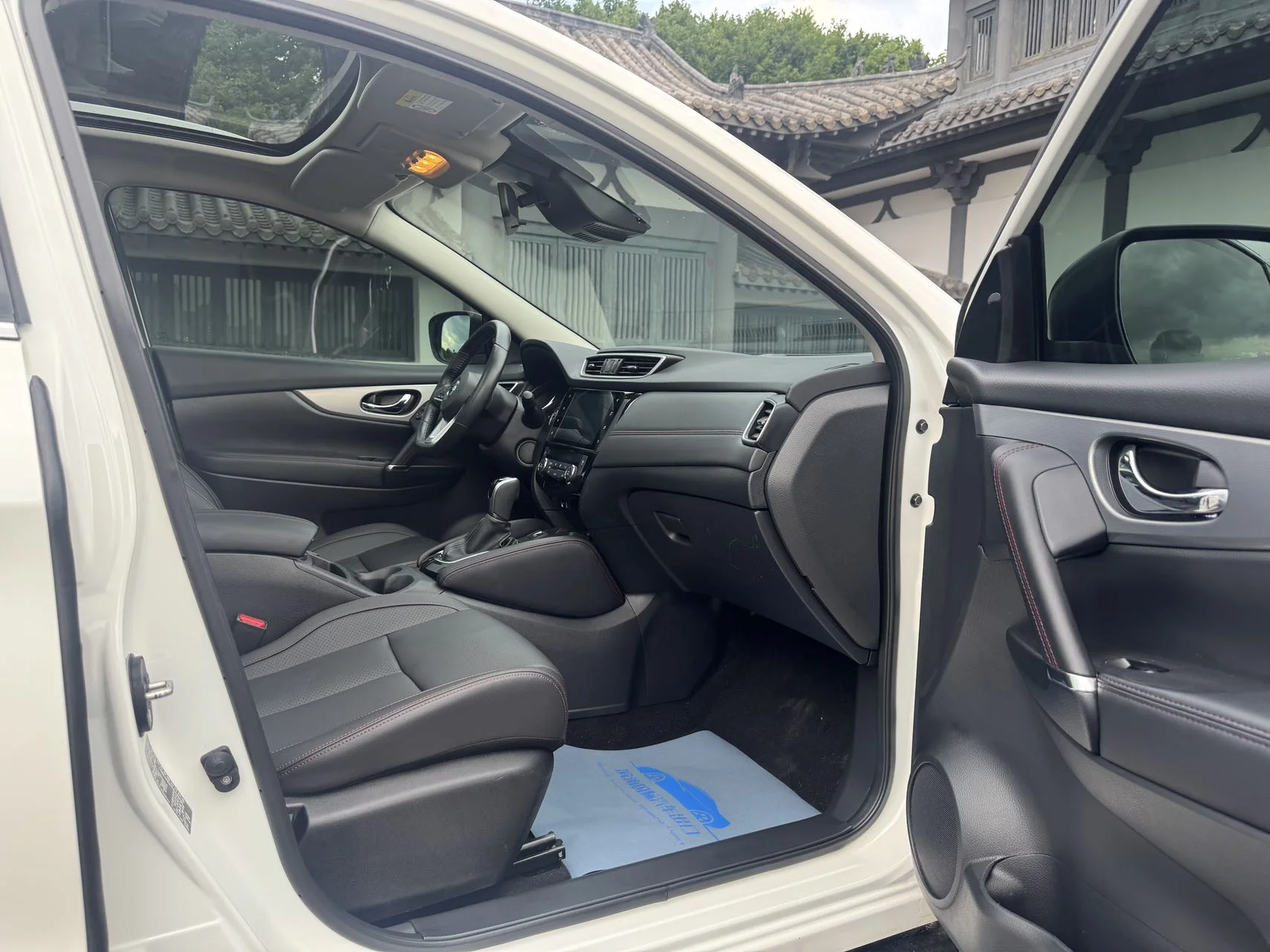 Nissan QASHQAI - миниатюра 11