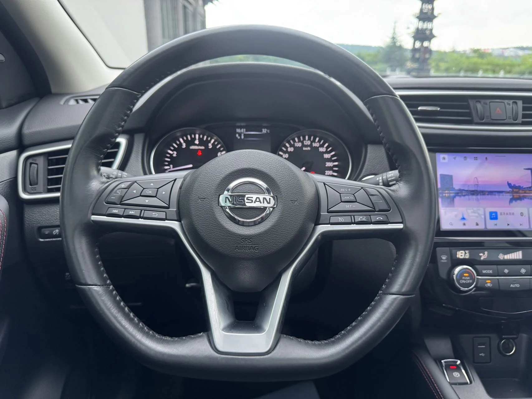 Nissan QASHQAI - миниатюра 16