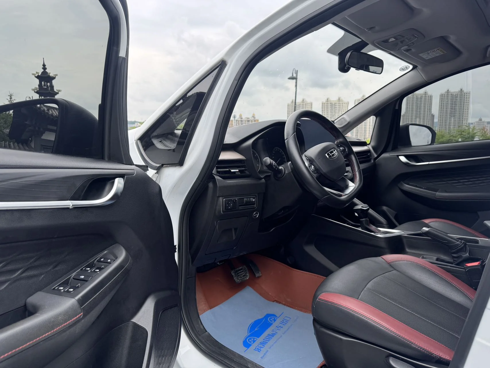 Geely Vision X3 PRO - миниатюра 8