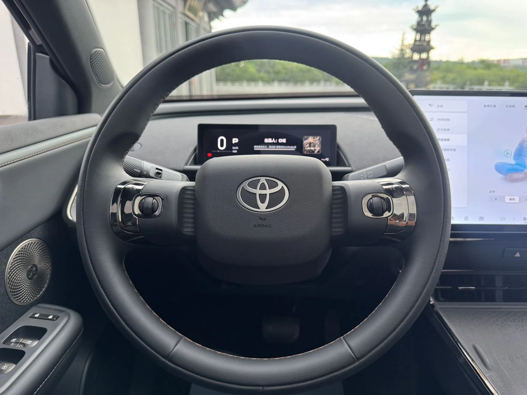 Toyota BZ3X - миниатюра 18