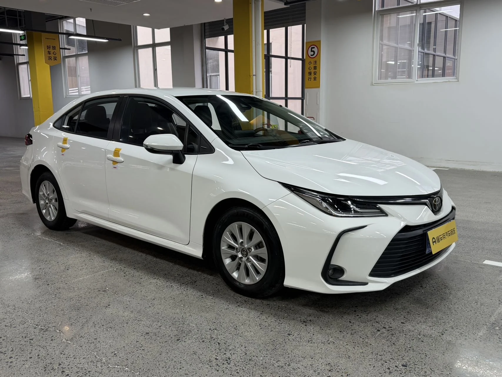 Toyota Corolla - миниатюра 8