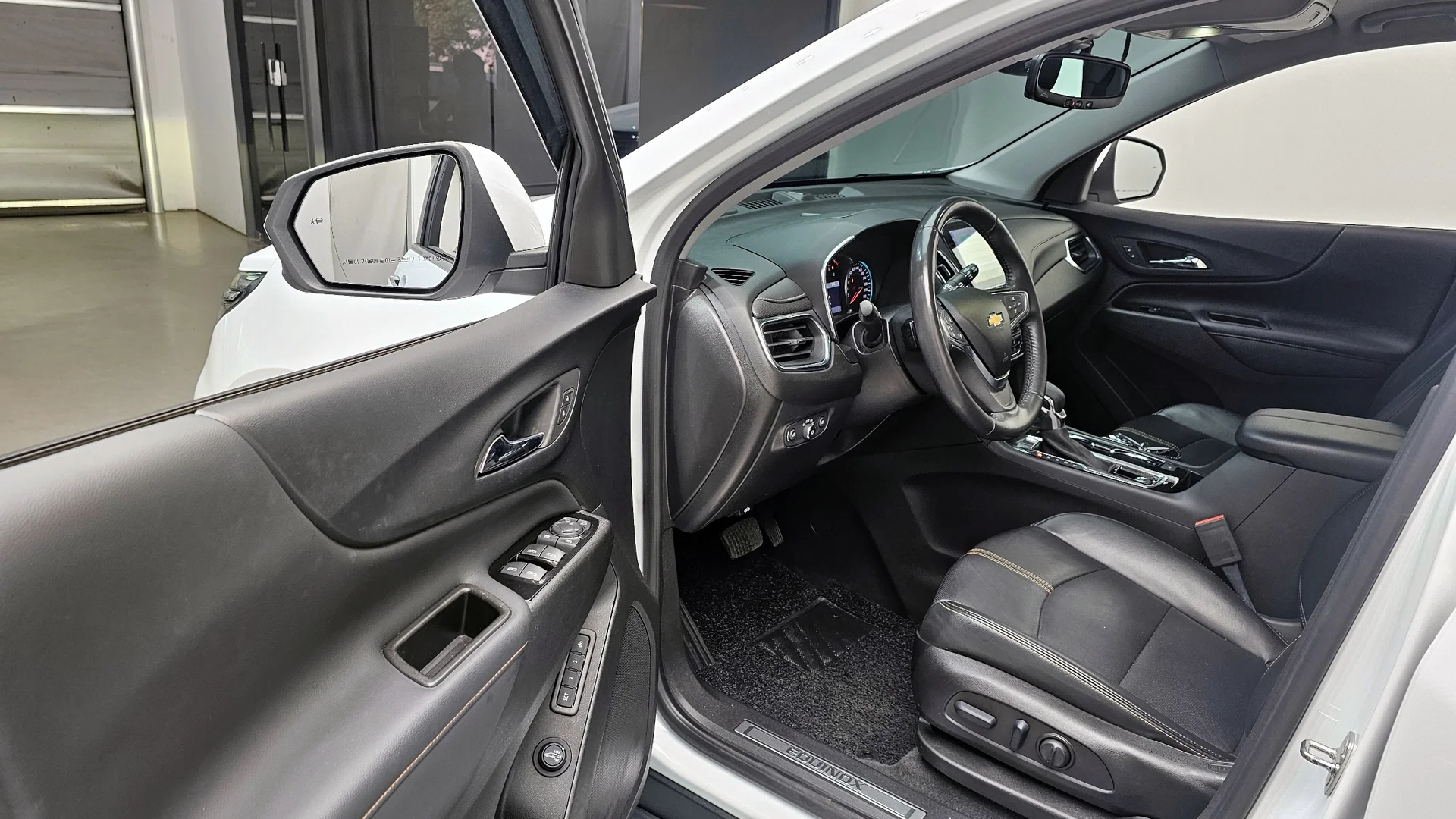 Chevrolet Equinox - миниатюра 10