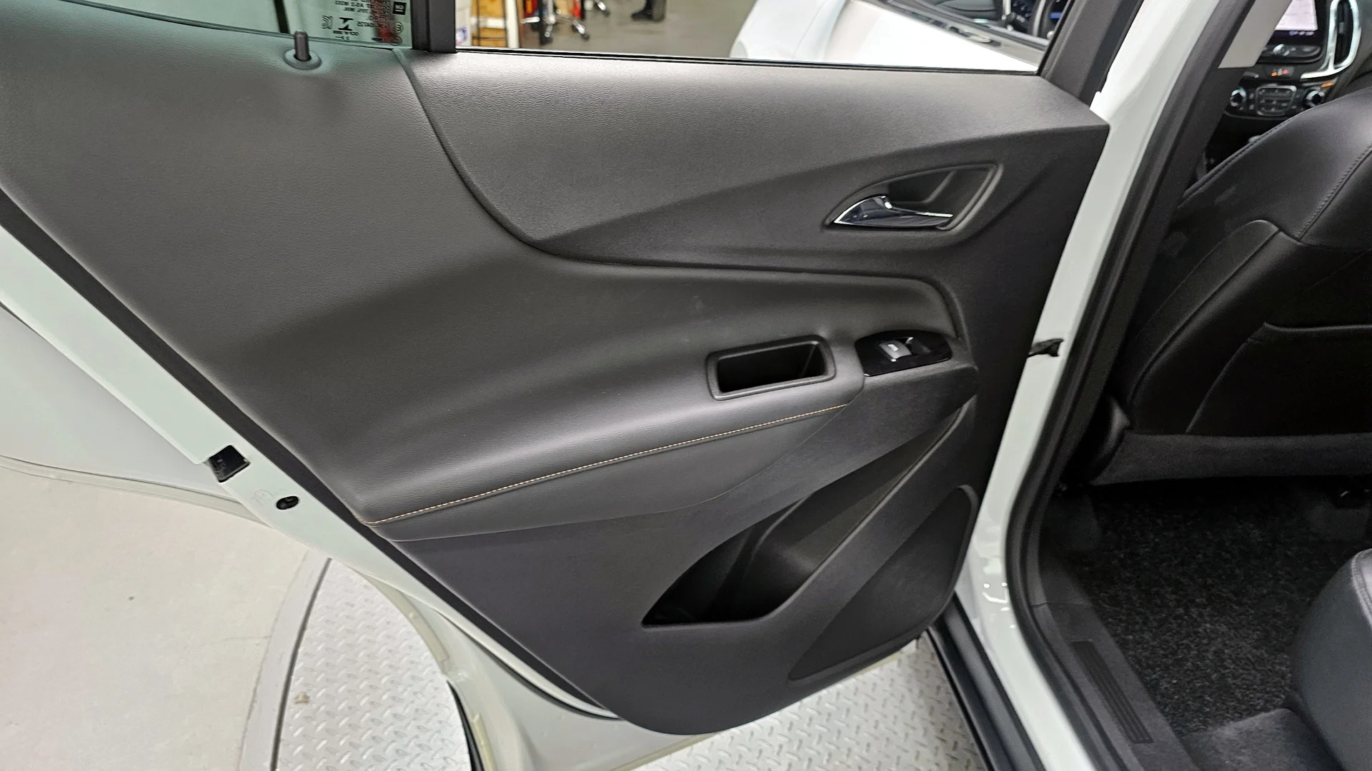 Chevrolet Equinox - миниатюра 25