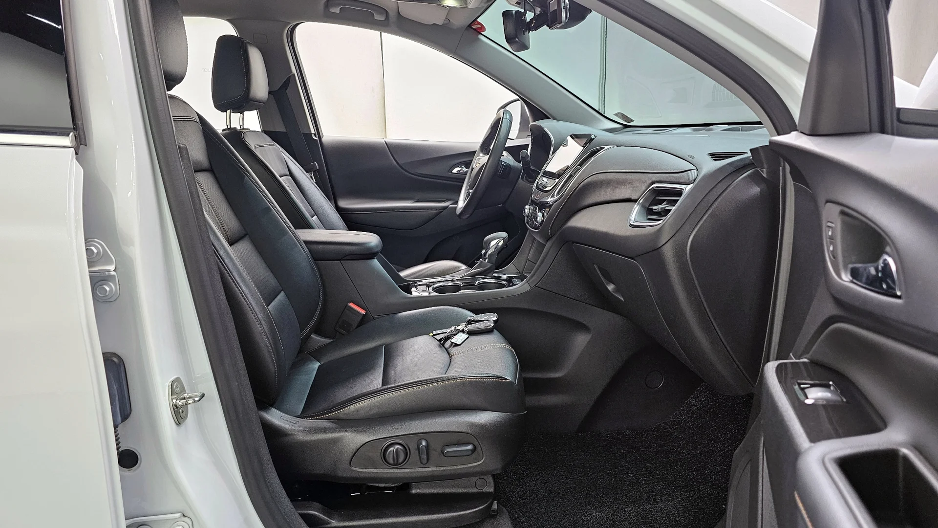 Chevrolet Equinox - миниатюра 26