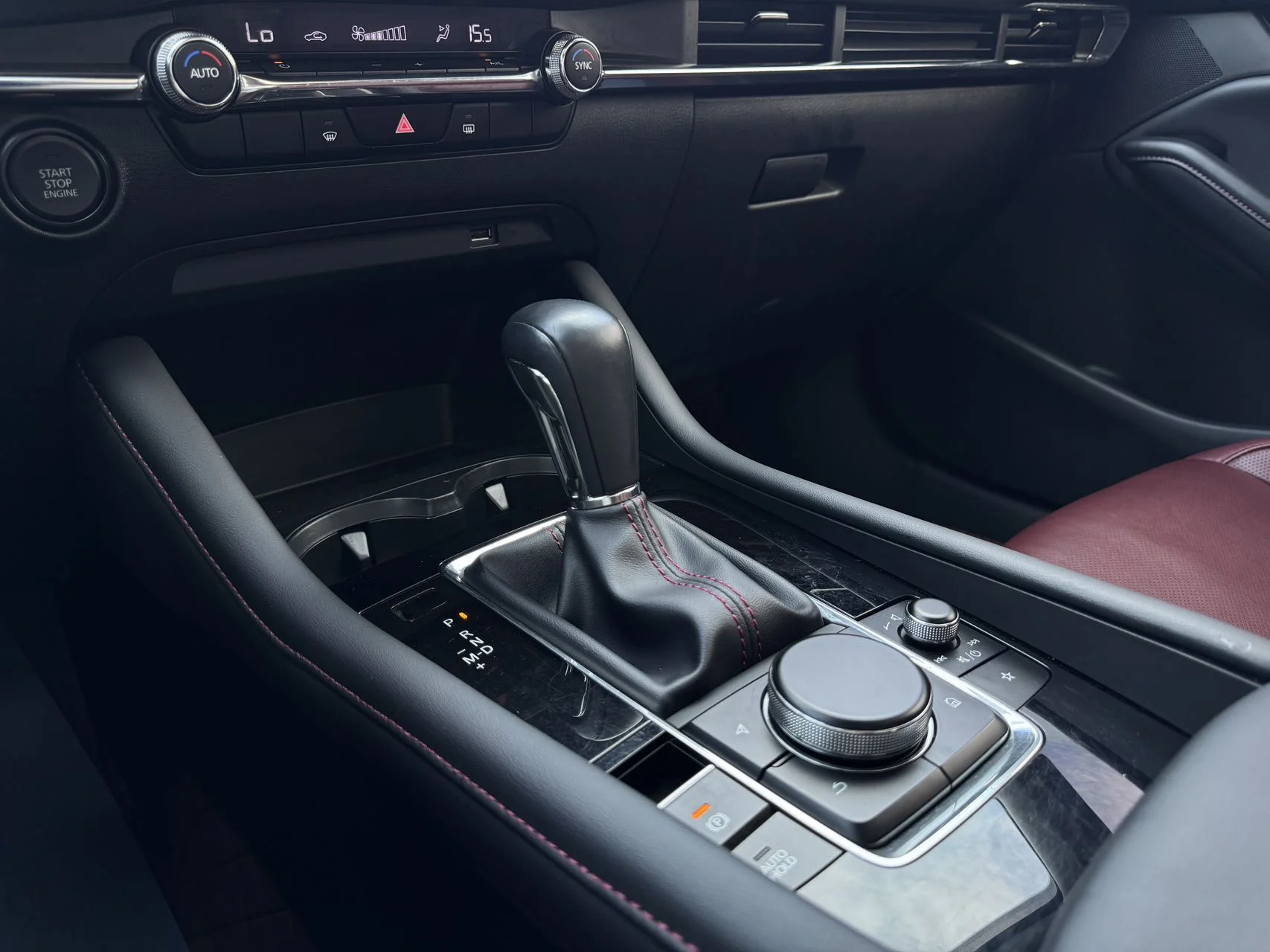 Mazda 3 Axela - миниатюра 14
