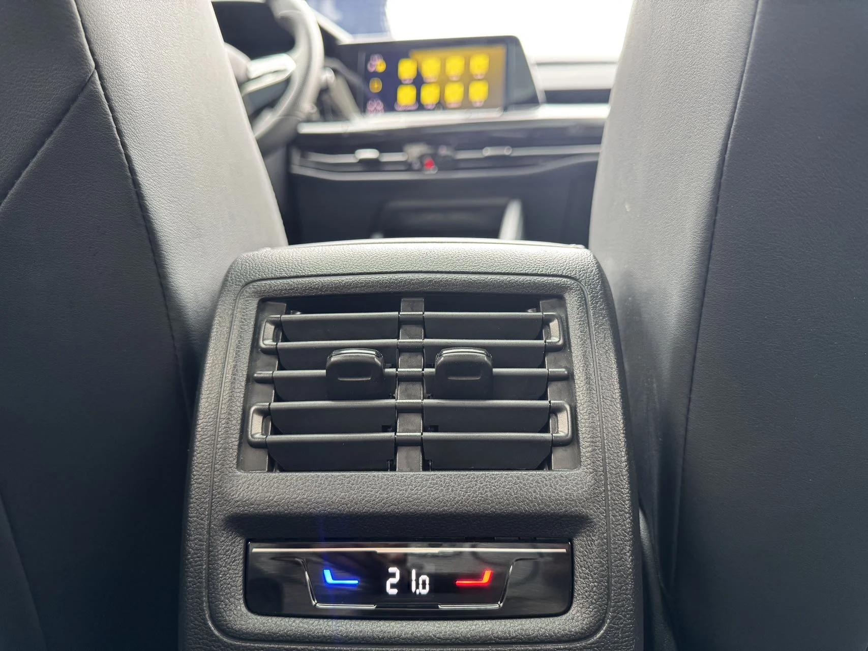 Volkswagen Golf - миниатюра 20