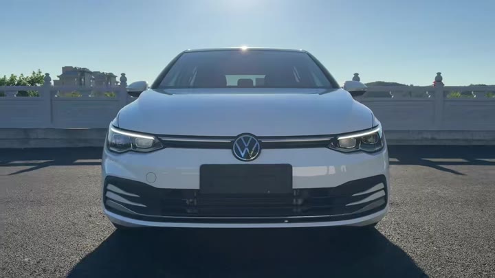Volkswagen Golf - видео 1