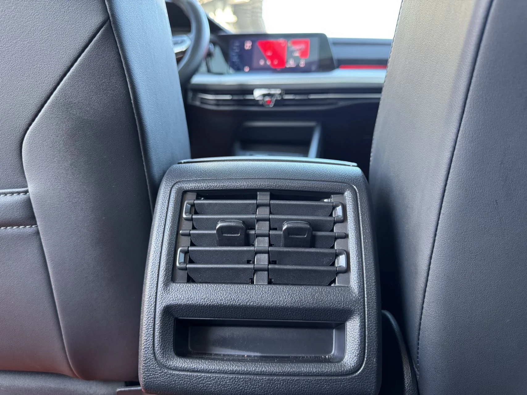 Volkswagen Golf - миниатюра 19