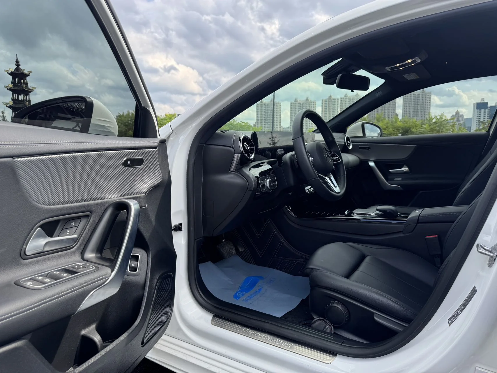Mercedes-Benz A-Class - миниатюра 8