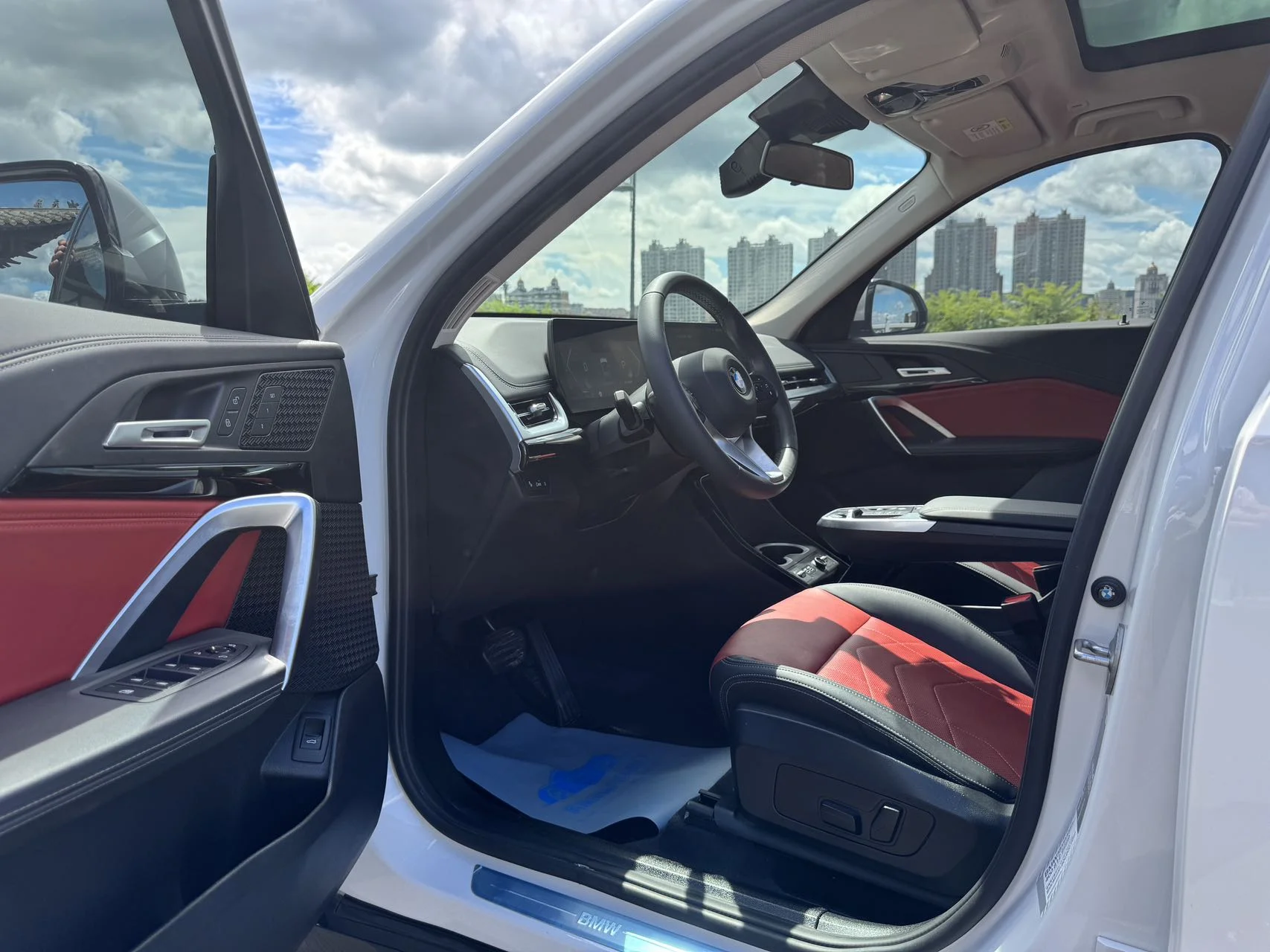 BMW X1 - миниатюра 8