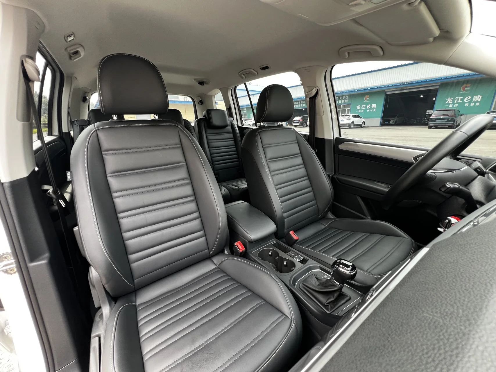 Volkswagen Touran - миниатюра 25