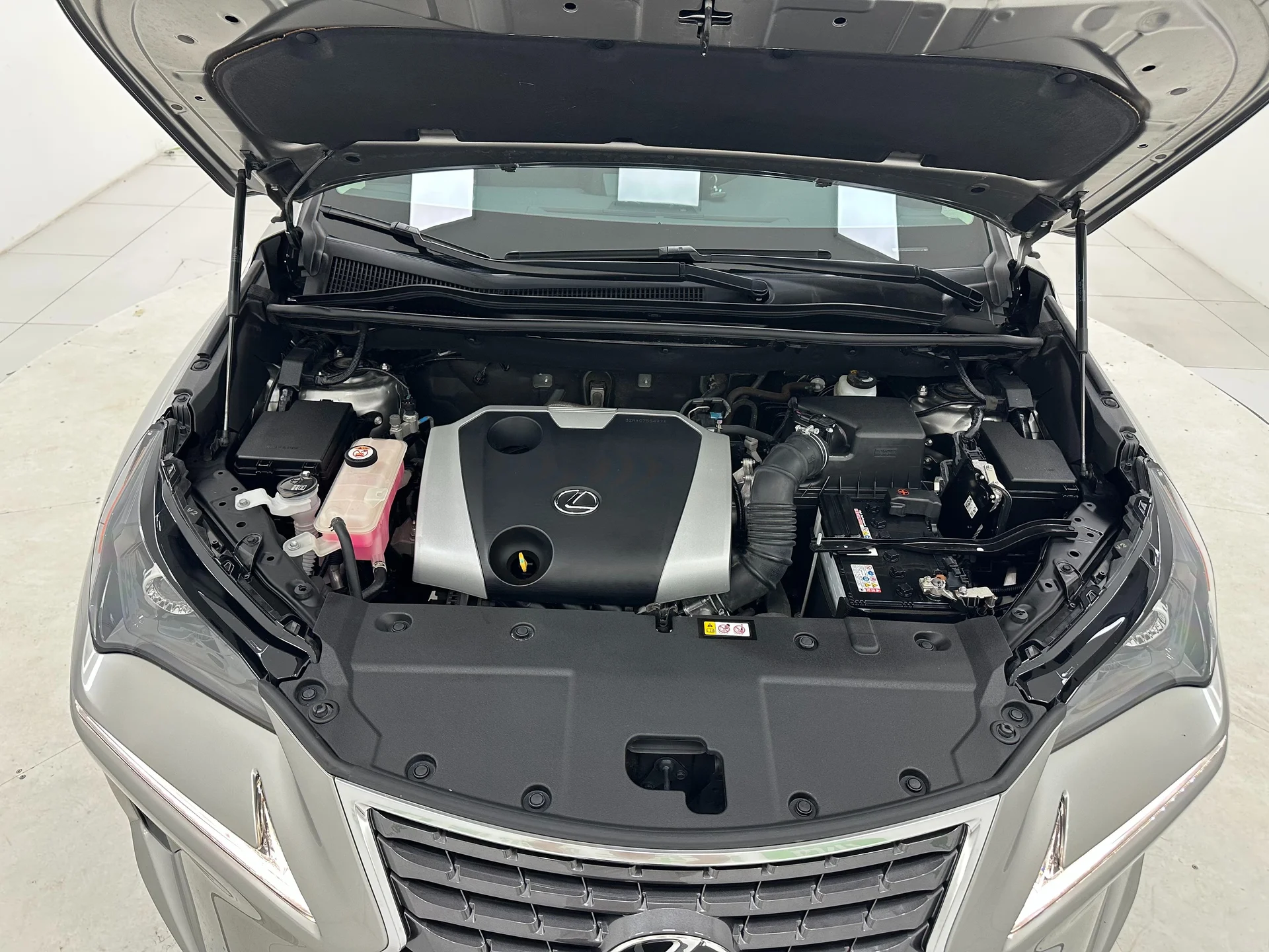 Lexus NX200 - миниатюра 15