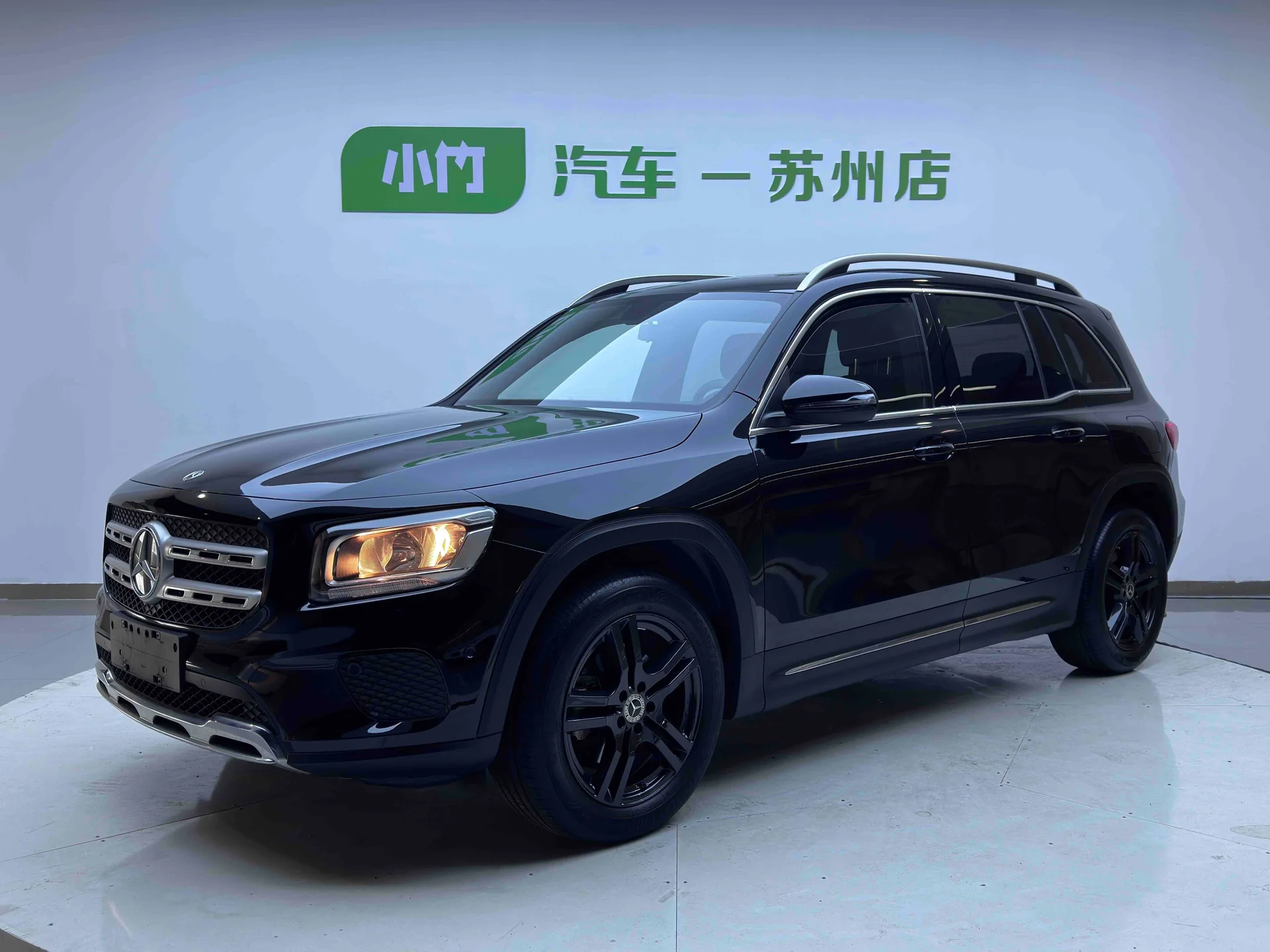 Mercedes-Benz GLB - изображение 1