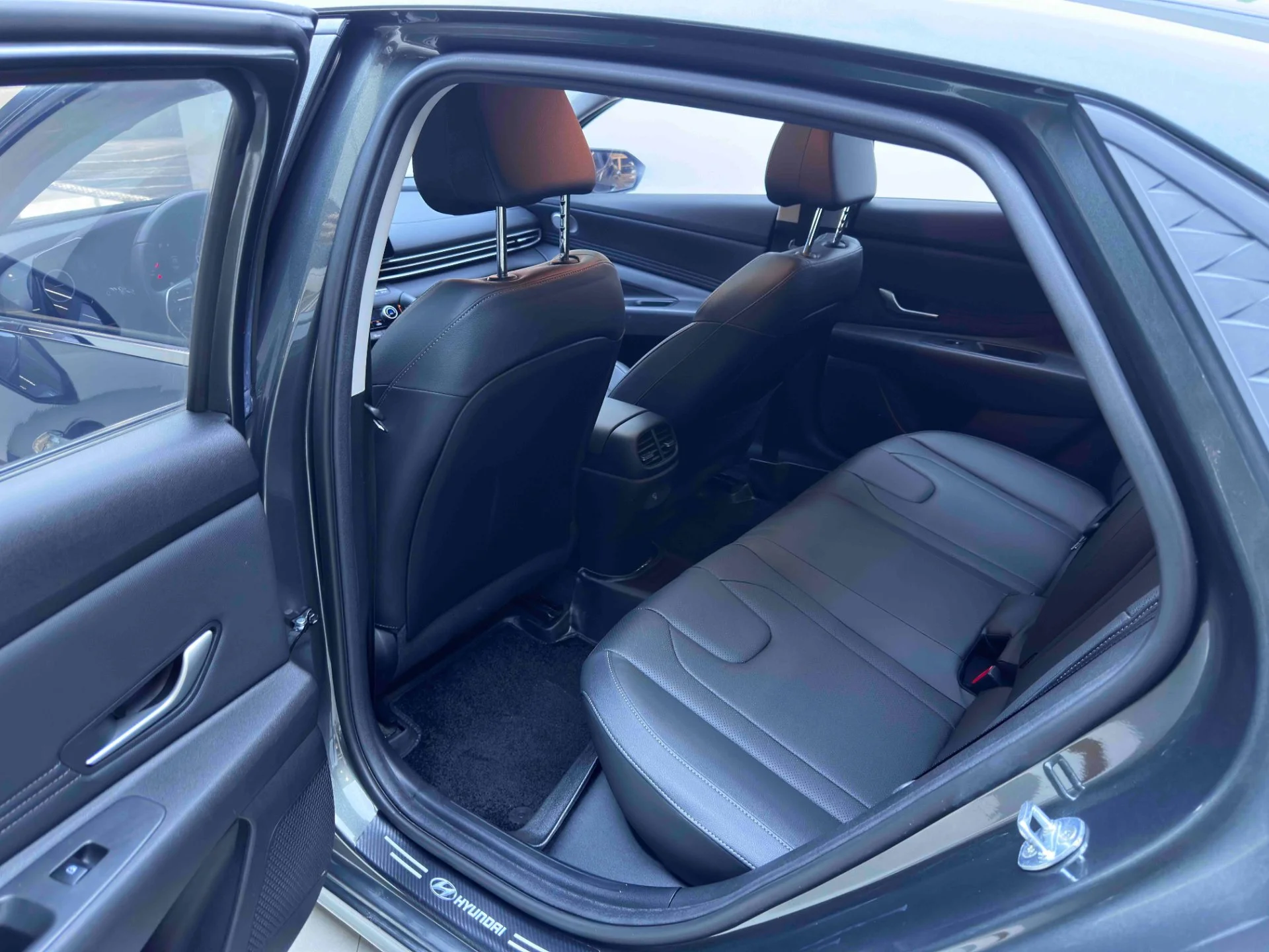 Hyundai Elantra - миниатюра 10