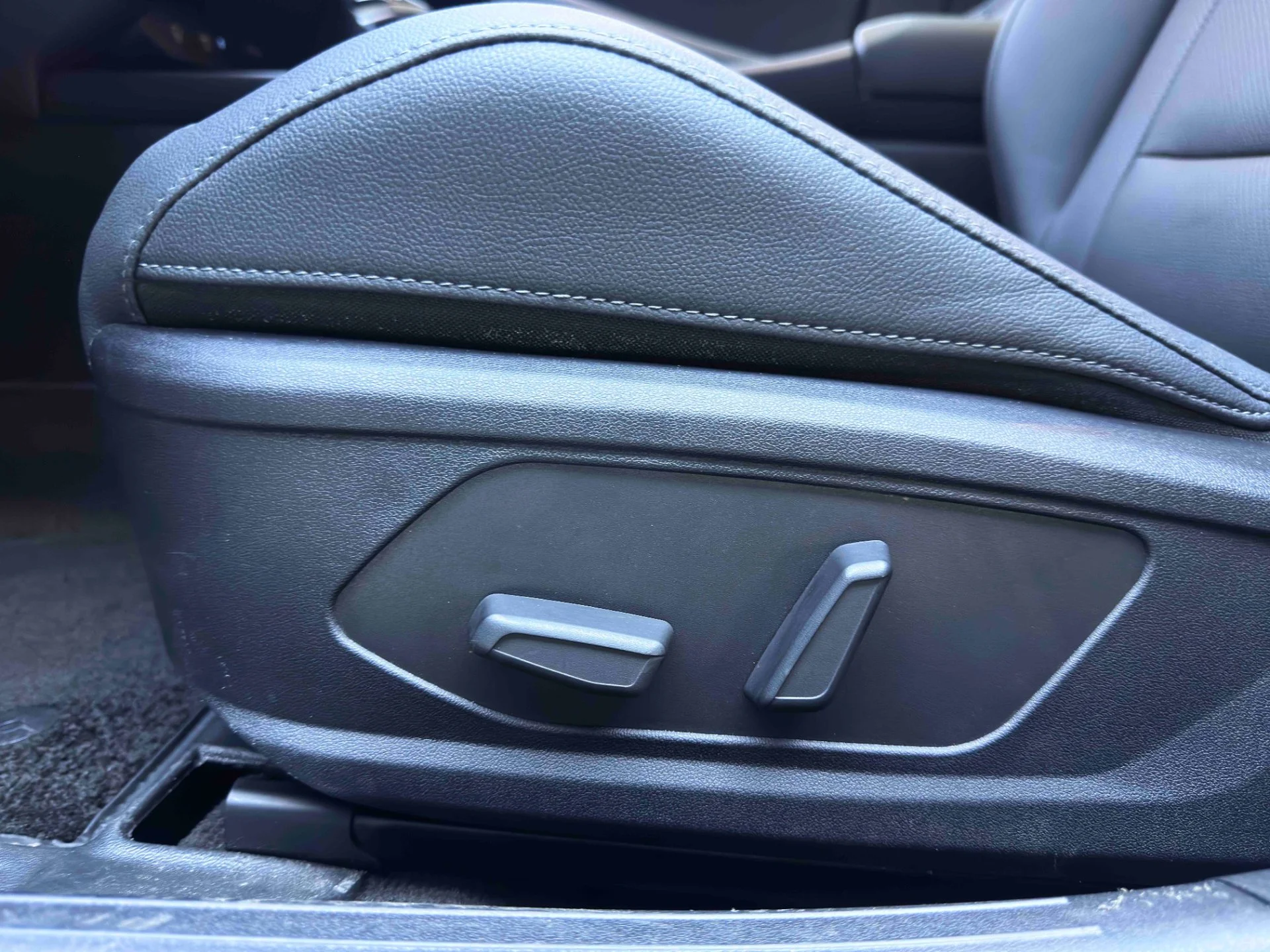 Hyundai Elantra - миниатюра 18
