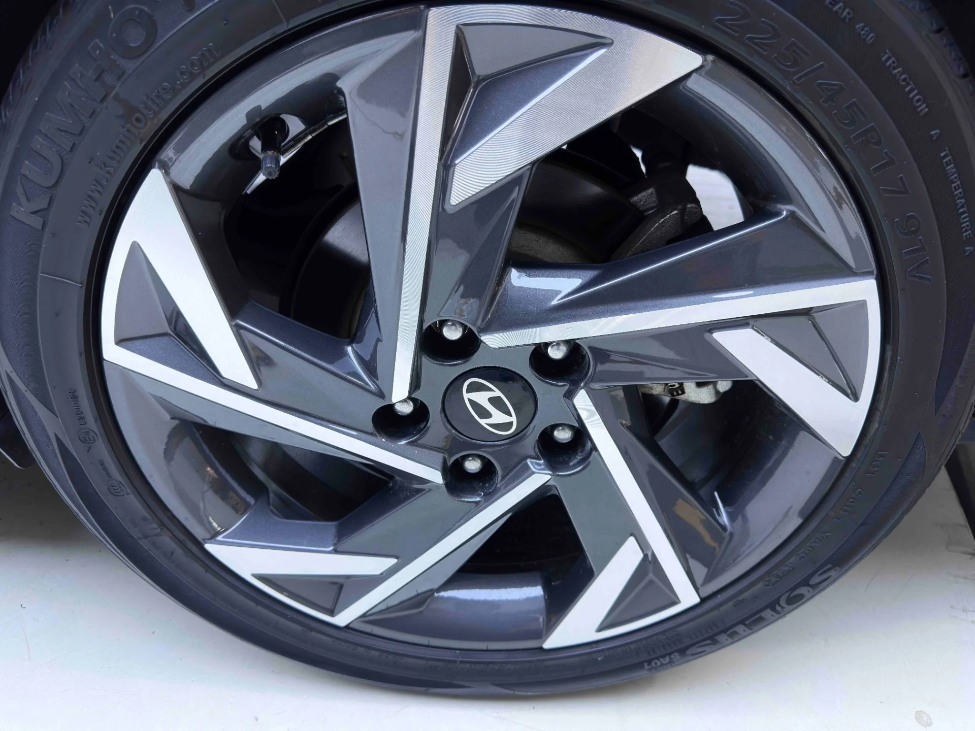 Hyundai Elantra - миниатюра 23